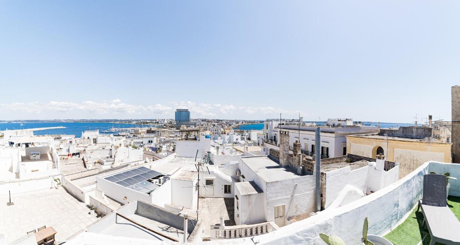 فندق Attico De Maio - Old Town - Terrace غالّيبولي المظهر الخارجي الصورة