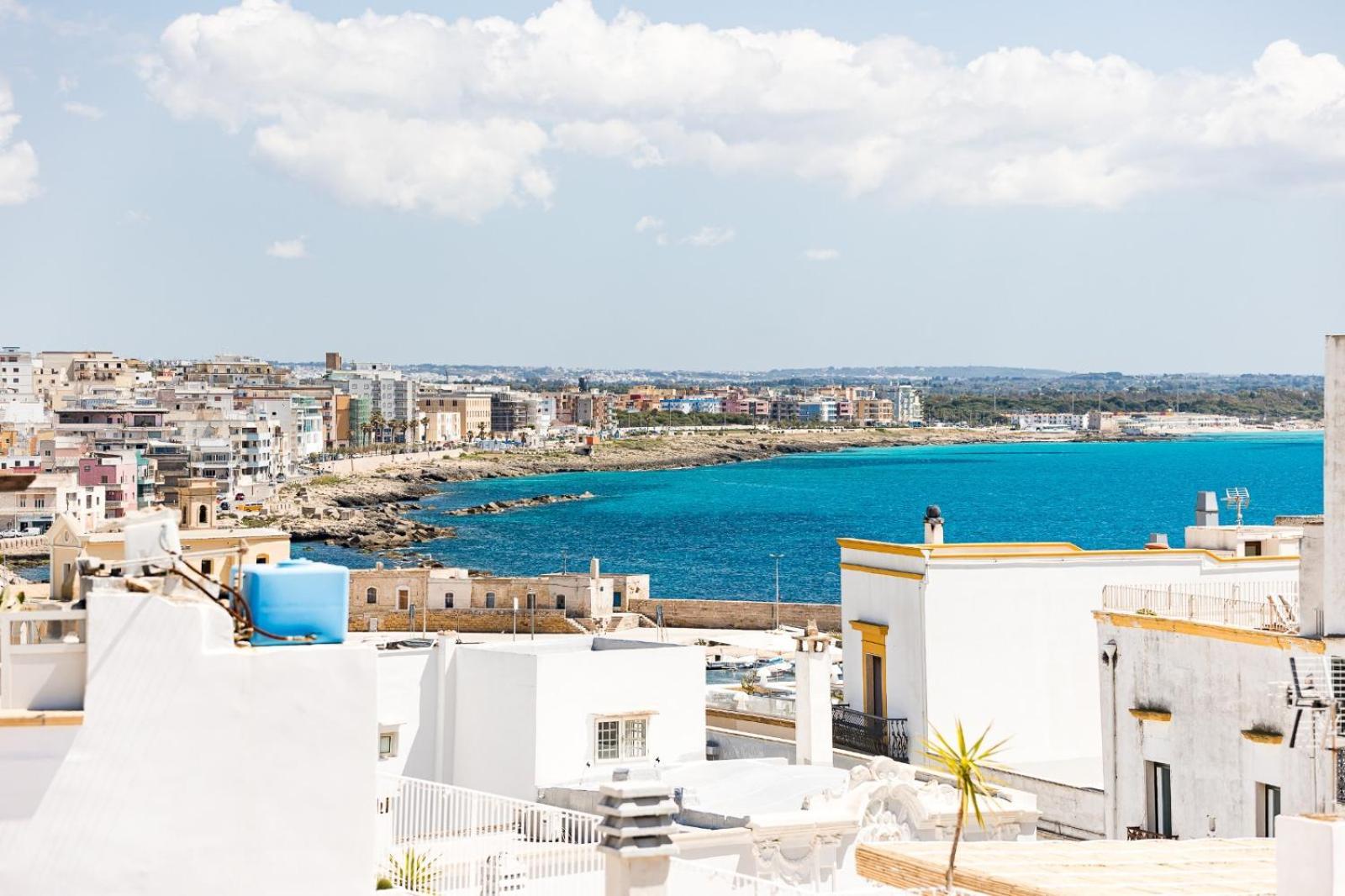 فندق Attico De Maio - Old Town - Terrace غالّيبولي المظهر الخارجي الصورة